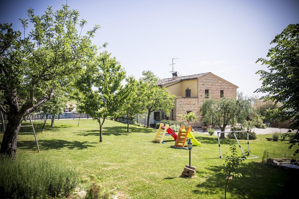 Il Casale Di Aurora Country House Colmurano エクステリア 写真