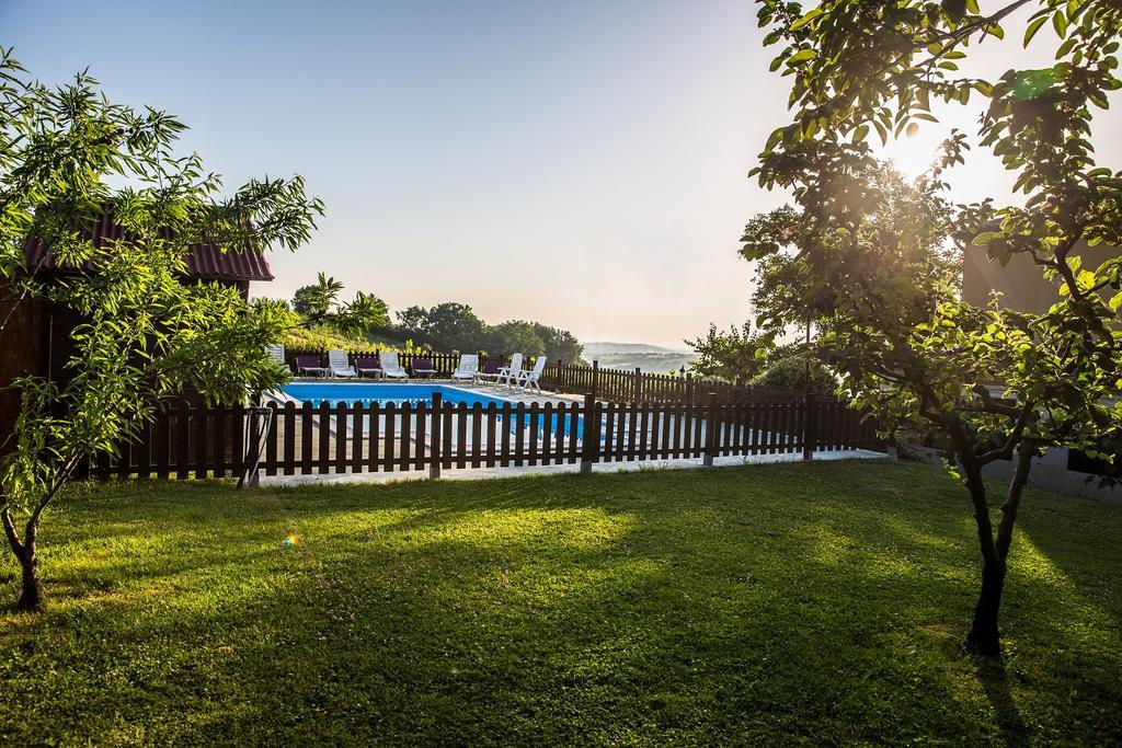 Il Casale Di Aurora Country House Colmurano エクステリア 写真